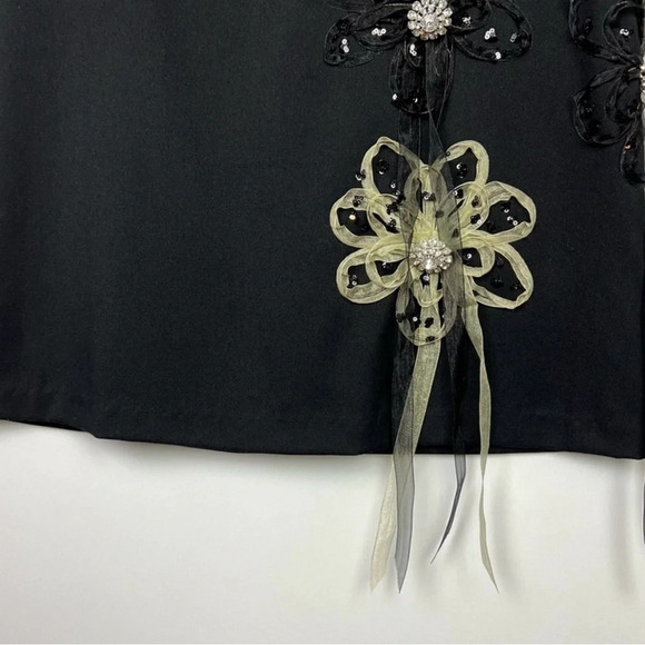 Ruth by Anthropologie skirt with ribbon appliqué flowers - size 4 - Picture 7 of 15